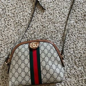 Gucci purse